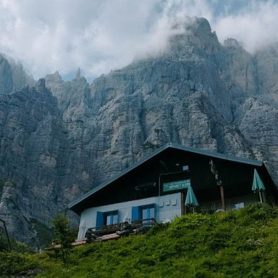 Rifugio-7-alpini-ouside